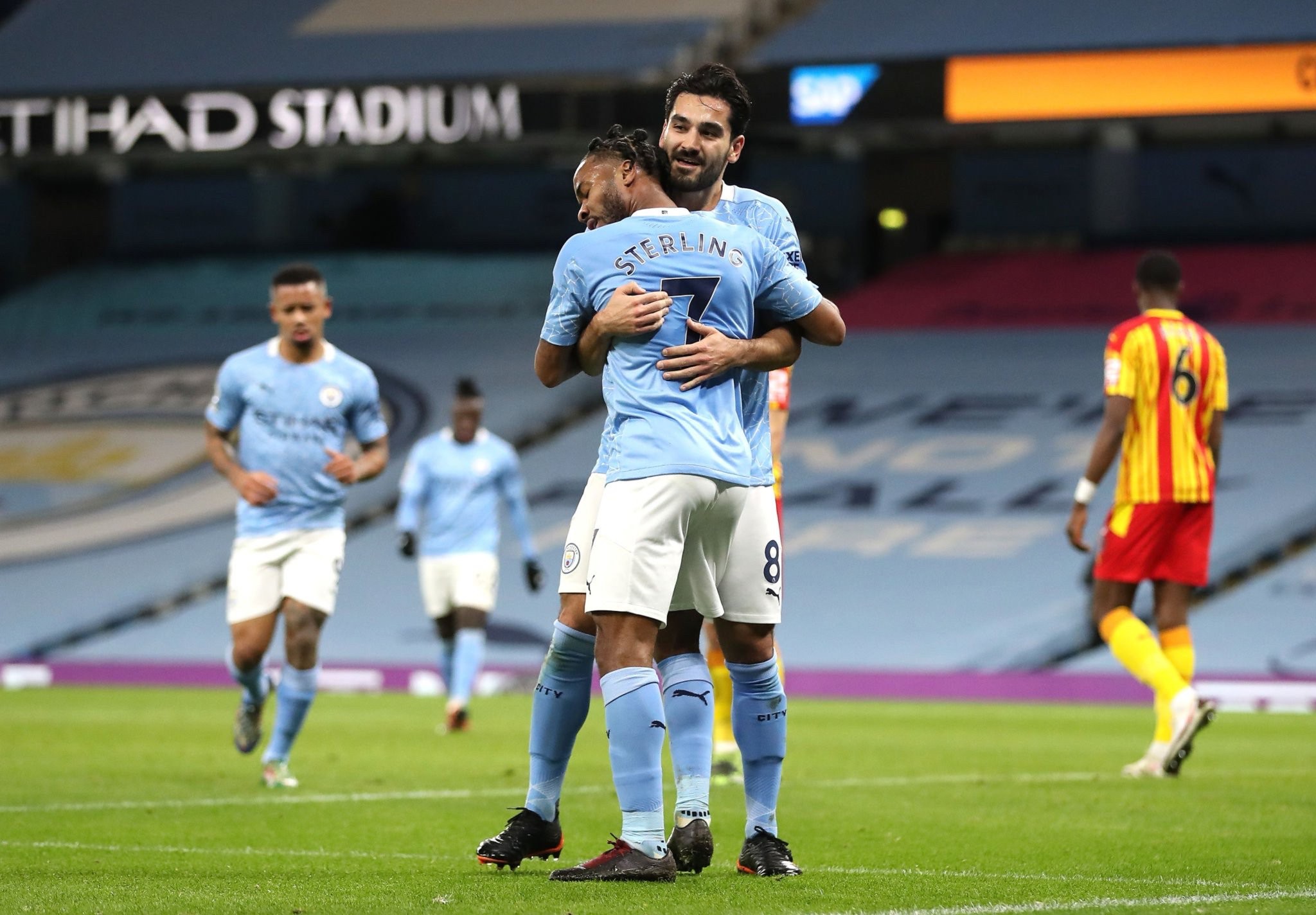 动作通常具 动作通常具